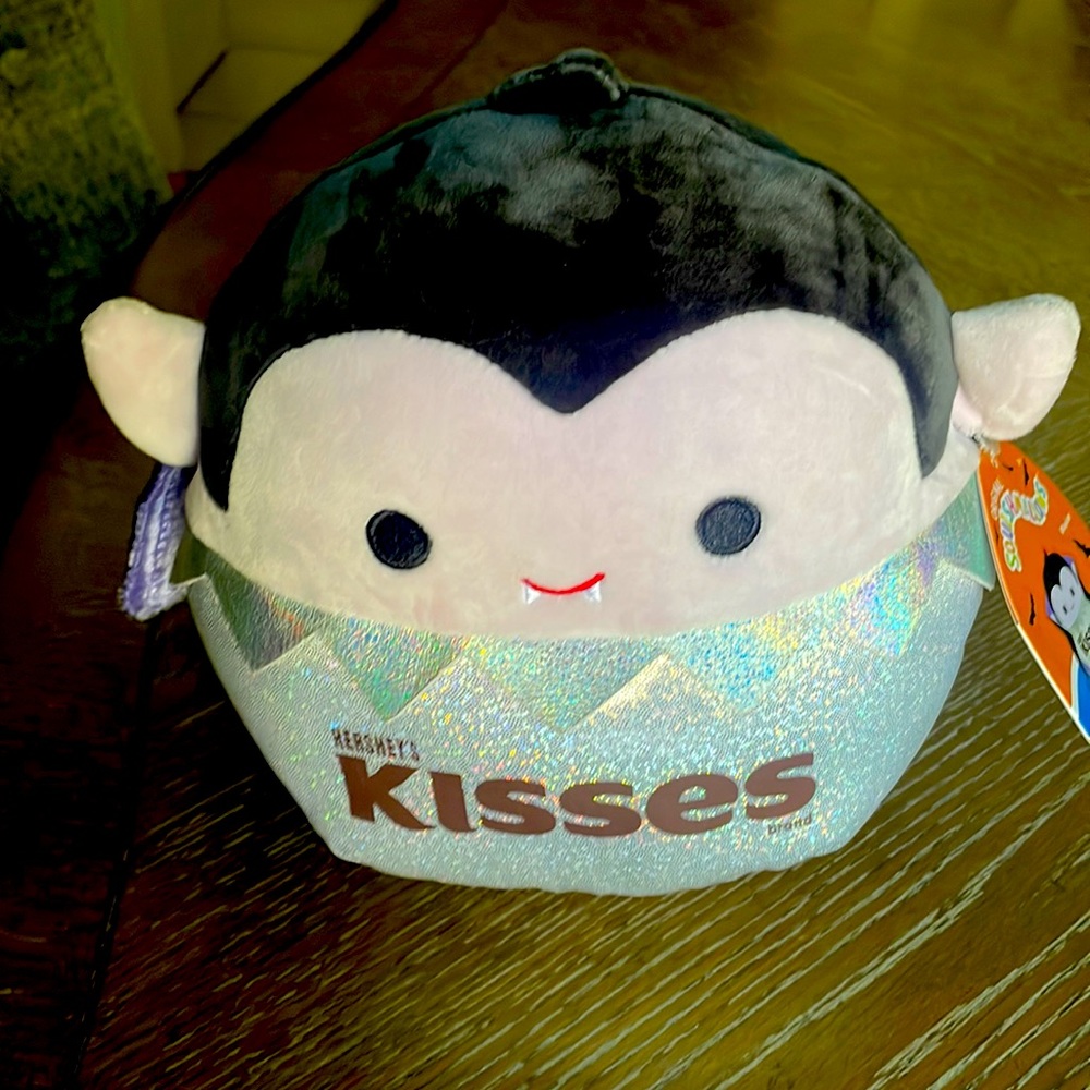 BNWT Squishmallow Hershey’s Kisses Halloween